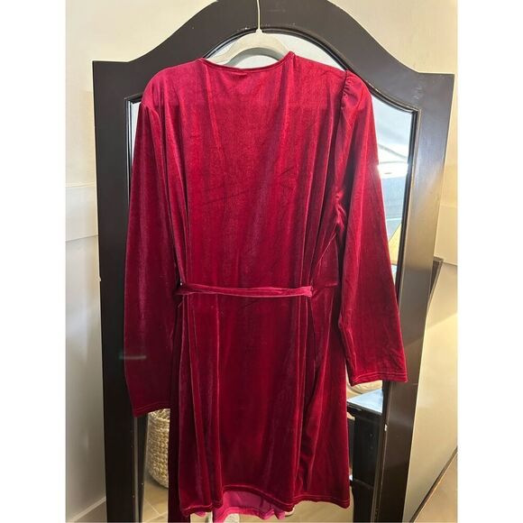 NEW Burgundy Wrap Velvet Formal Maxi Dress 4X - Picture 2 of 2